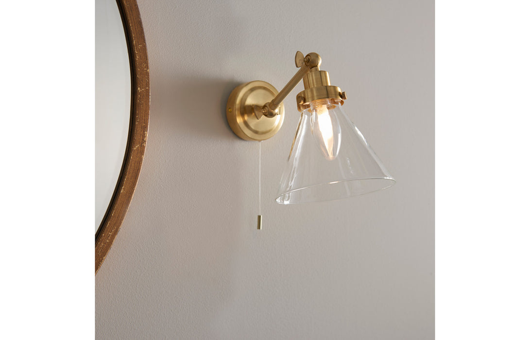 Pyramid Brushed Brass Wall Light - DIFL0122